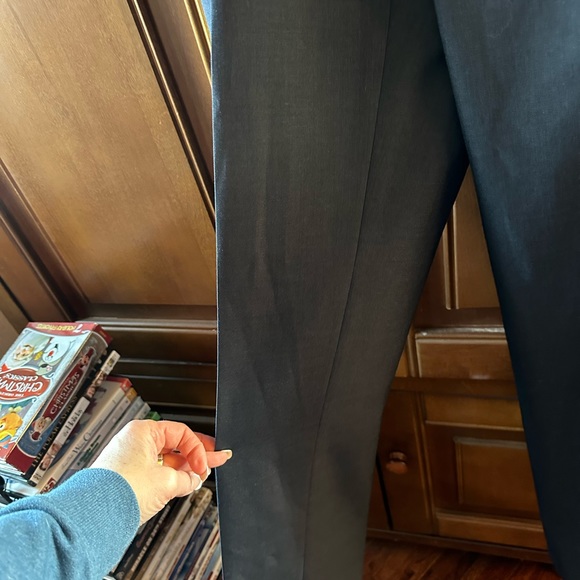 Mens Calvin Klein 36x34 suit pants Slim fit, charcoal. Excellent condition. - Picture 3 of 7